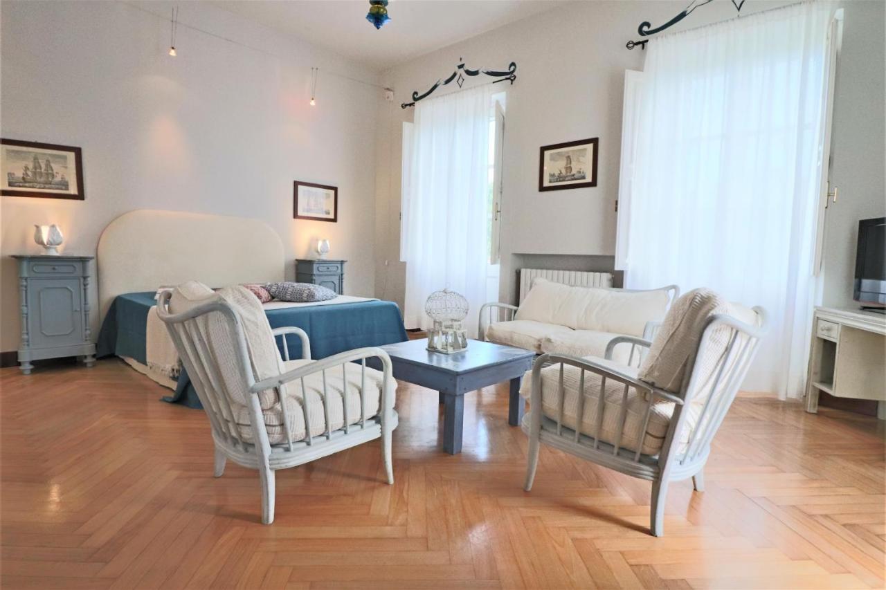 Relais Delle Rose Bed and Breakfast Lecce Buitenkant foto