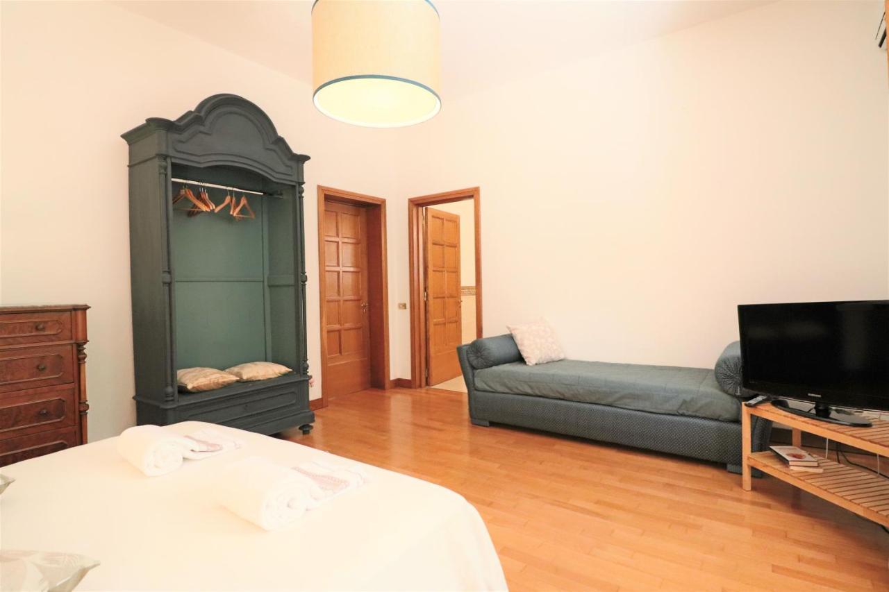 Relais Delle Rose Bed and Breakfast Lecce Buitenkant foto